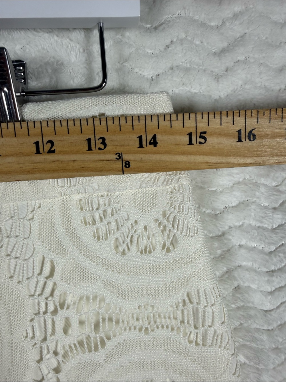 Elegant Ivory Lace Pencil Skirt - Women's - Picture 7 of 12